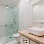 Apartment 2br At Historical Chiado
