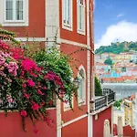 2br At Historical Chiado *