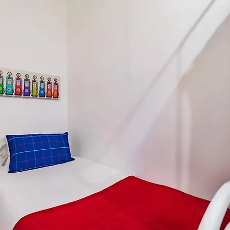 Apartament 2br At Historical Chiado *