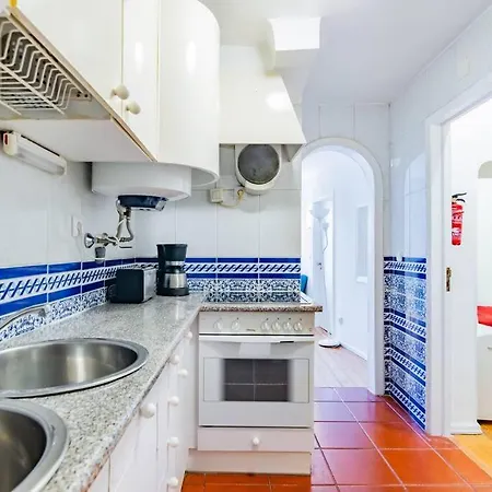 Apartmán 2br At Historical Chiado *