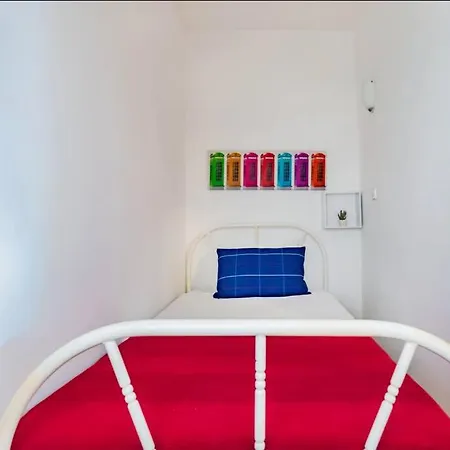 2br At Historical Chiado Lissabon