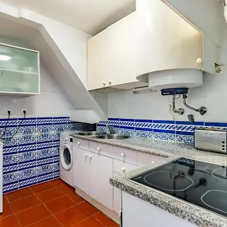 Lägenhet 2br At Historical Chiado