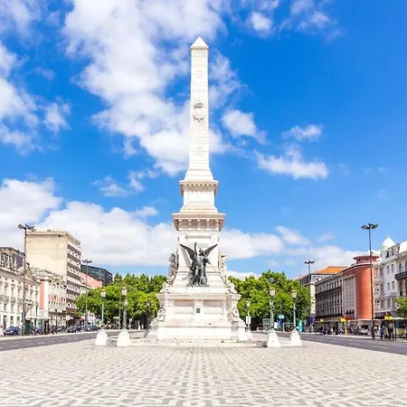 2br At Historical Chiado